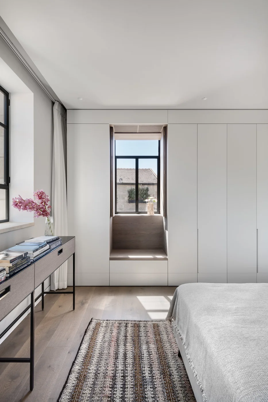 Fixed Window, private residence